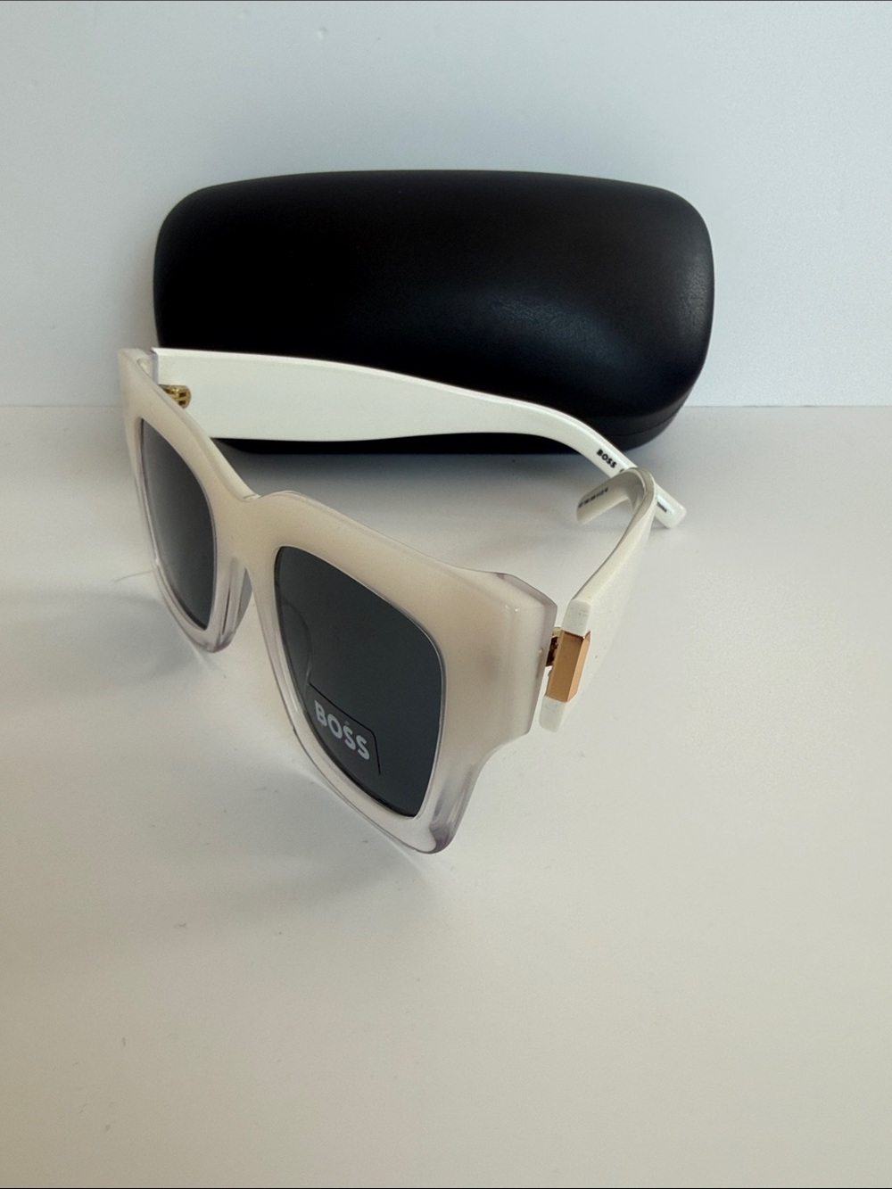 BOSS White Square Women's Sunglasses BOSS 1386/S - Picture 7 of 9